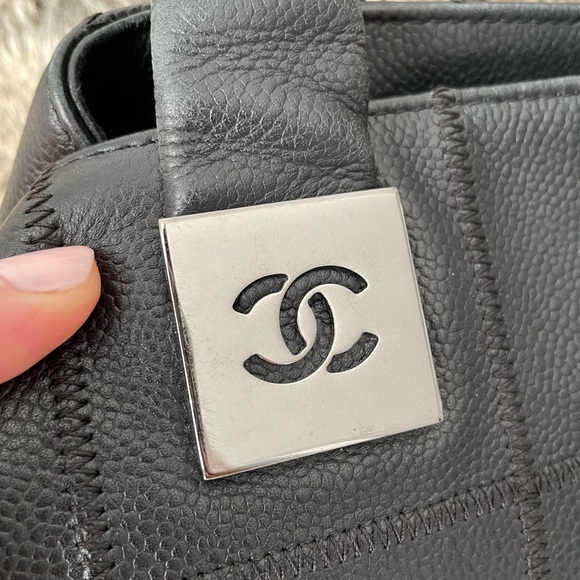 Chanel black leather bag - Picture 6 of 9